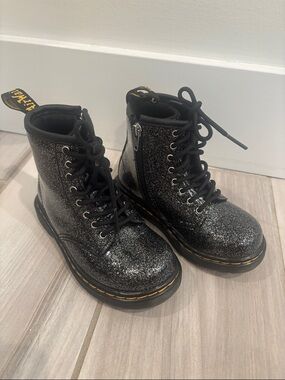 Dr. Martens Kids Black Silver Glitter Lace-Up Boots